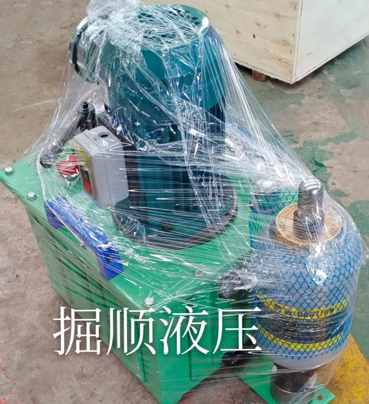 河北滄州超高壓電動液壓泵打包發(fā)貨